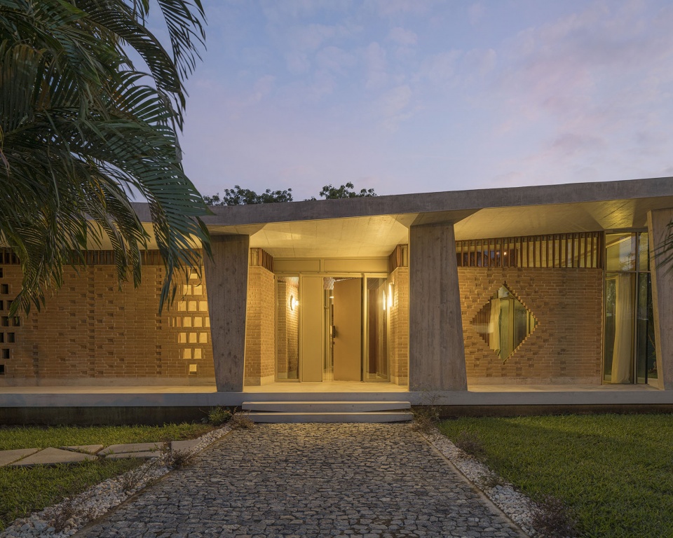 VILLA CROCODILE