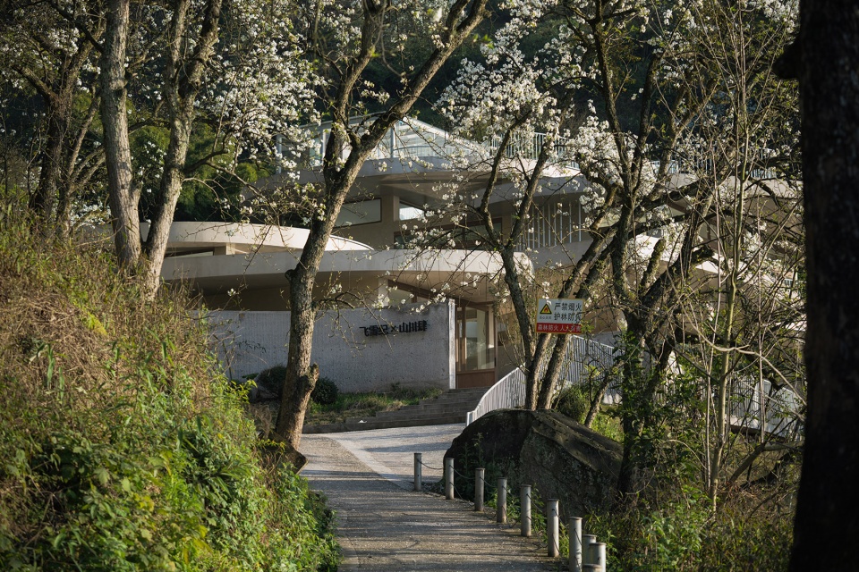 buzzy sunny feixue pavilion by archermit