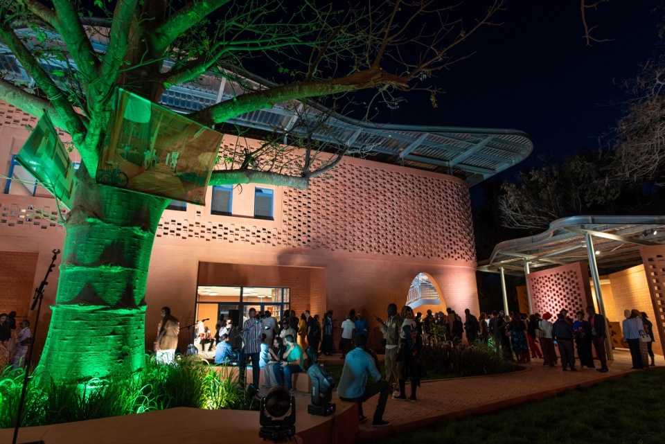 the goethe institut by kere architecture