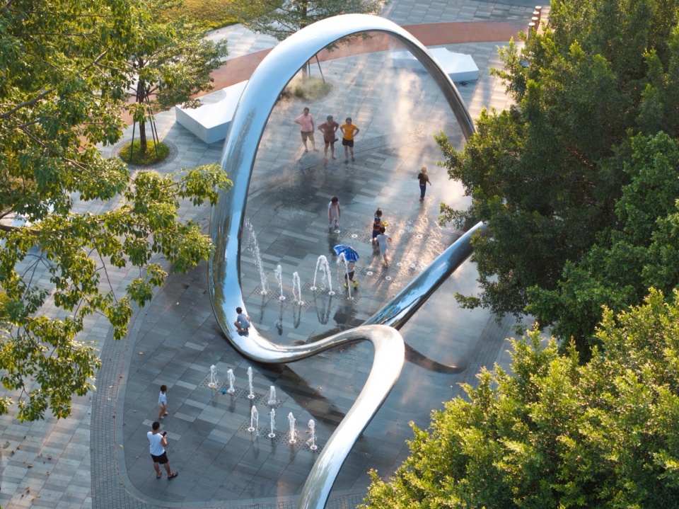 Guangzhou Huangpu New Town 101 Banyan Park by ROXin Design