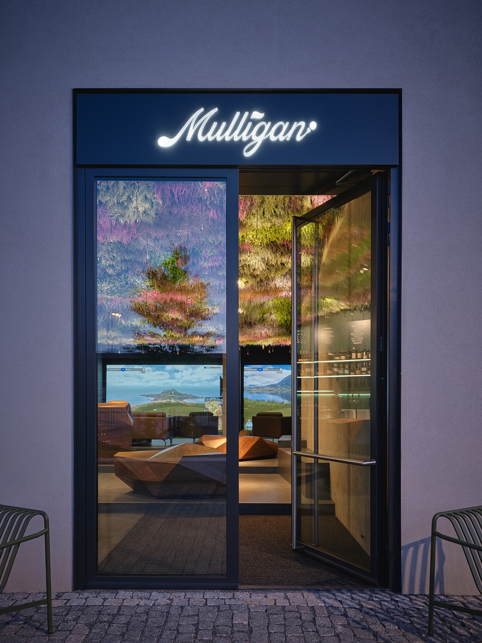 Mulligan Golf Bar
