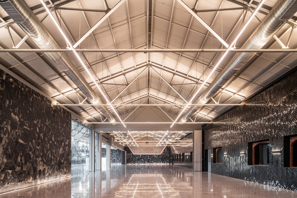 arena lobo convention center by jonathan corral arquitectos