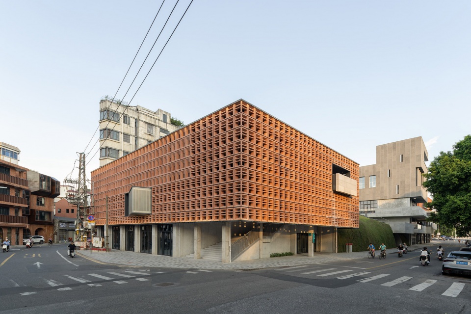 renovation design of distillery by atelier cns