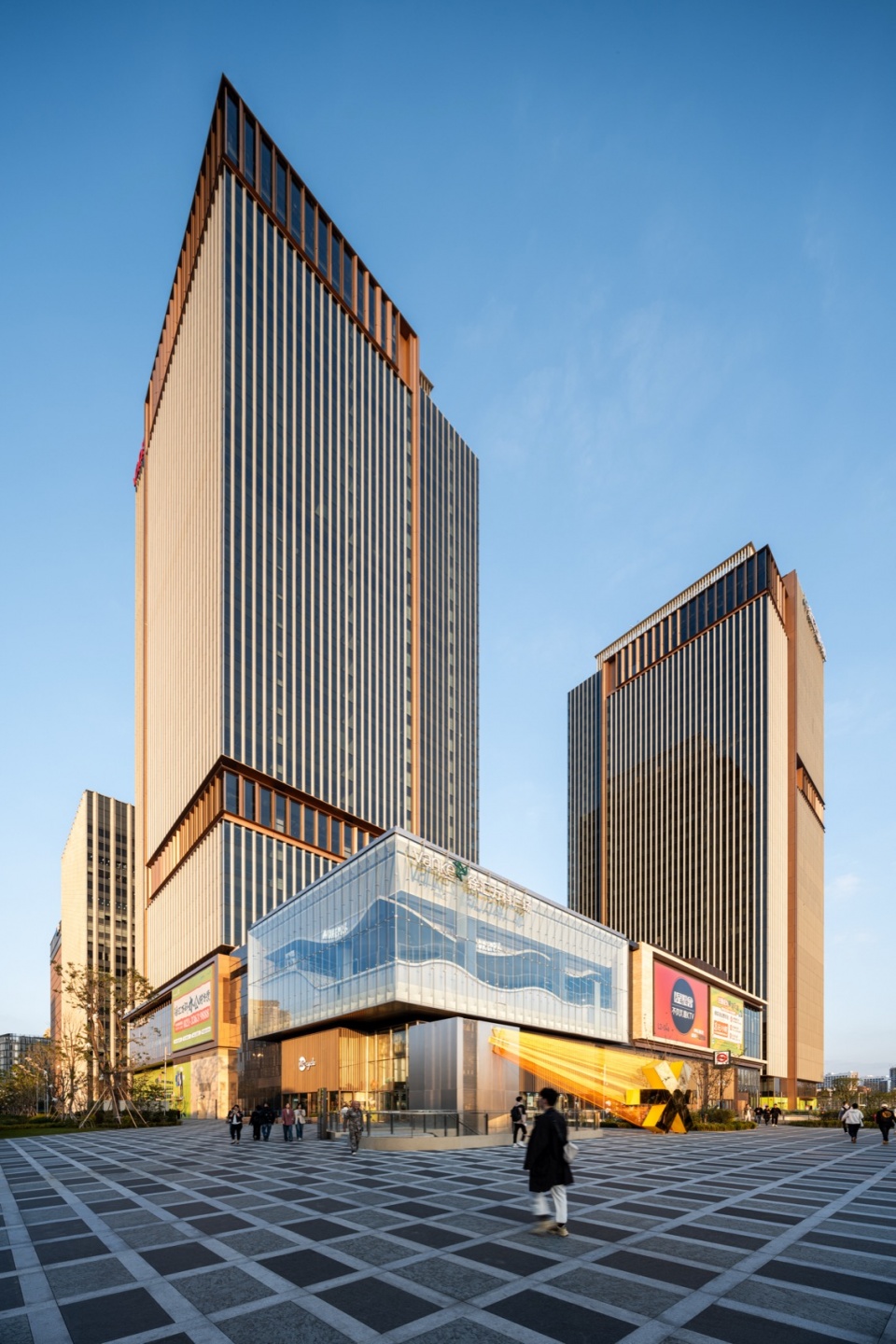 shanghai xuhui vanke center phase iii by nikken sekkei ltd