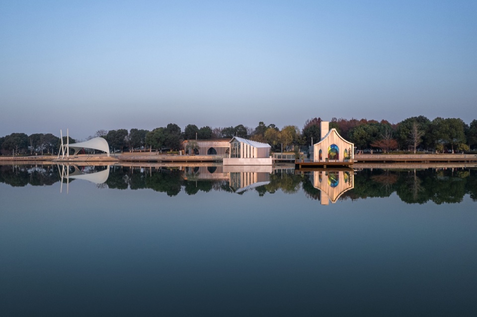 swan lake chapel by parallect design