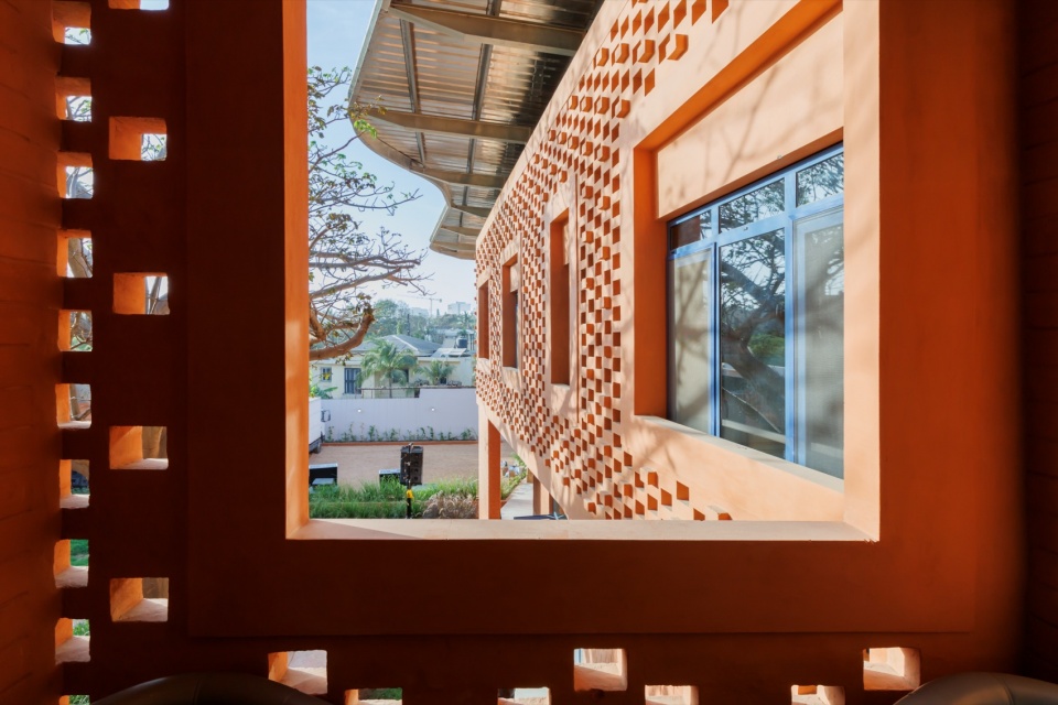 the goethe institut by kere architecture