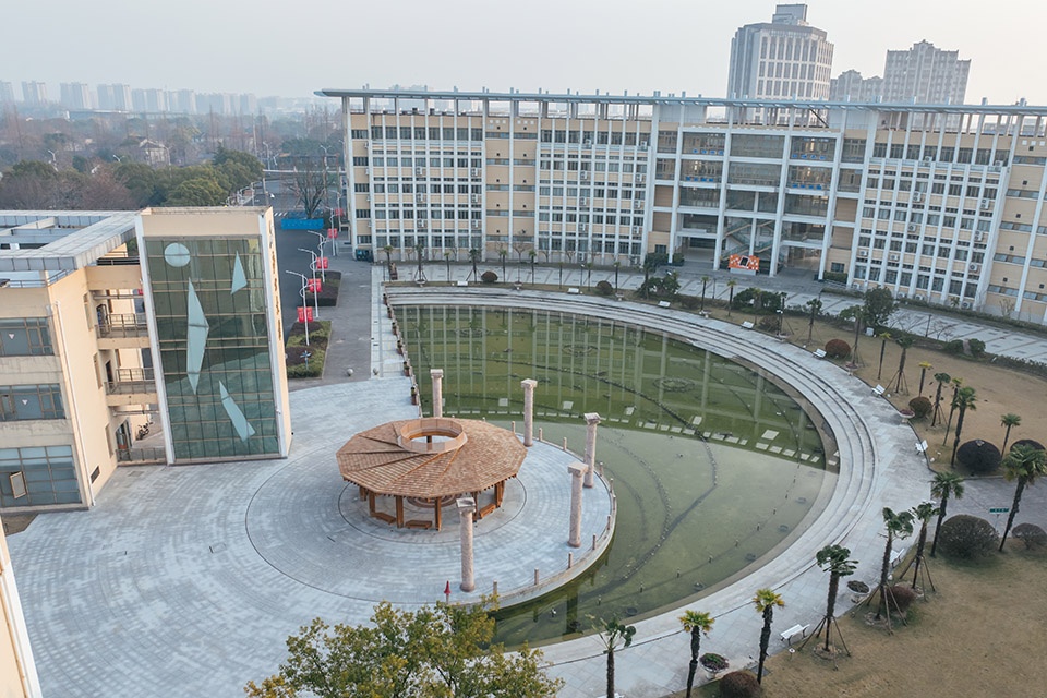 Chongming High School Alumni Pavilion