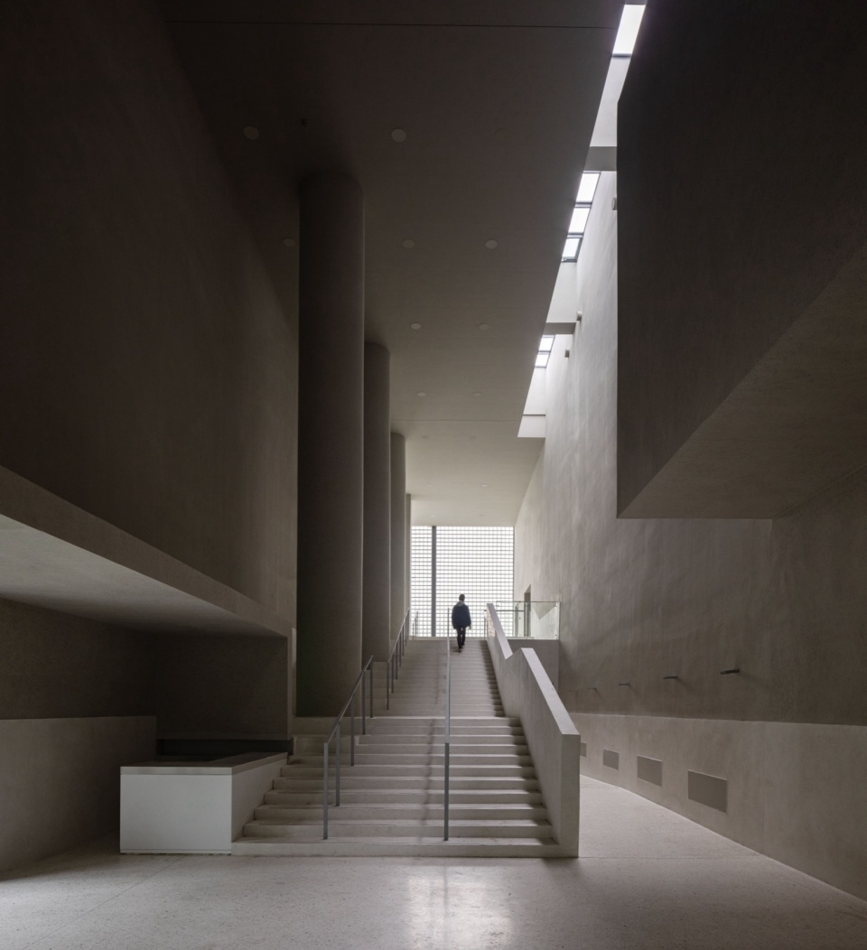 Kunshan Jinxi Senior High School by Atelier Deshaus