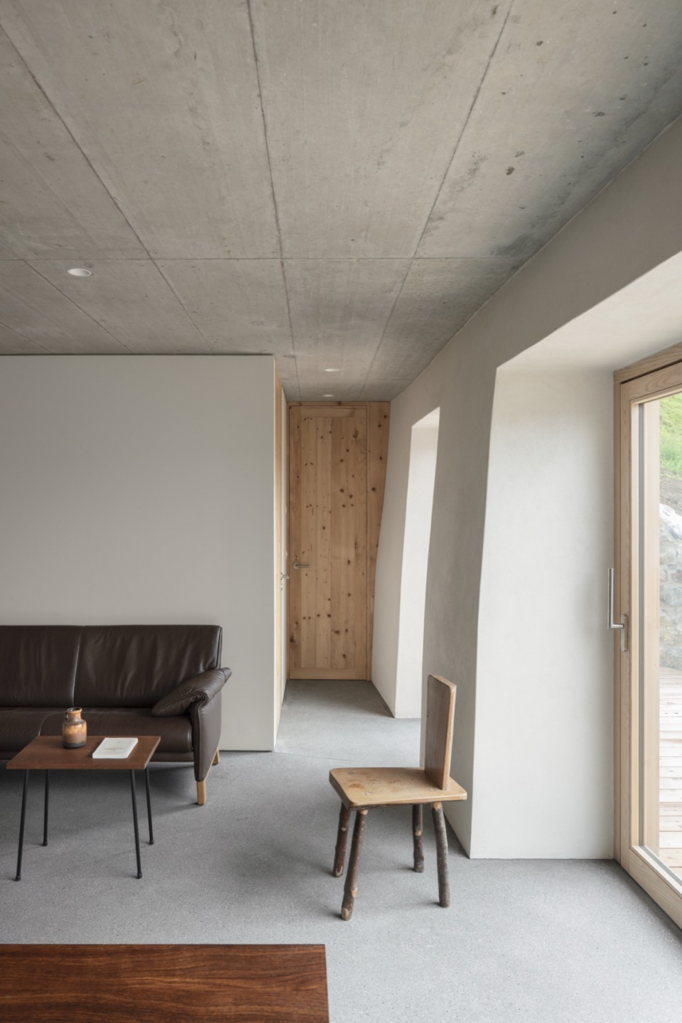 house jcm by ralph germann architectes