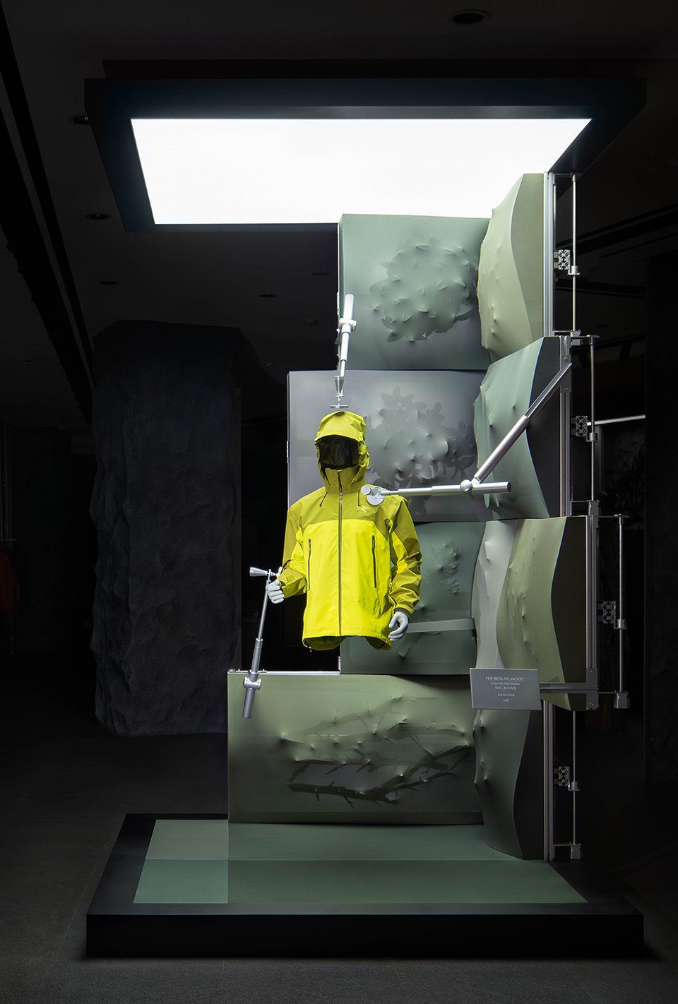 ARC’TERYX 2025FW Window & DP Design by PILLS Design - 谷德设计网