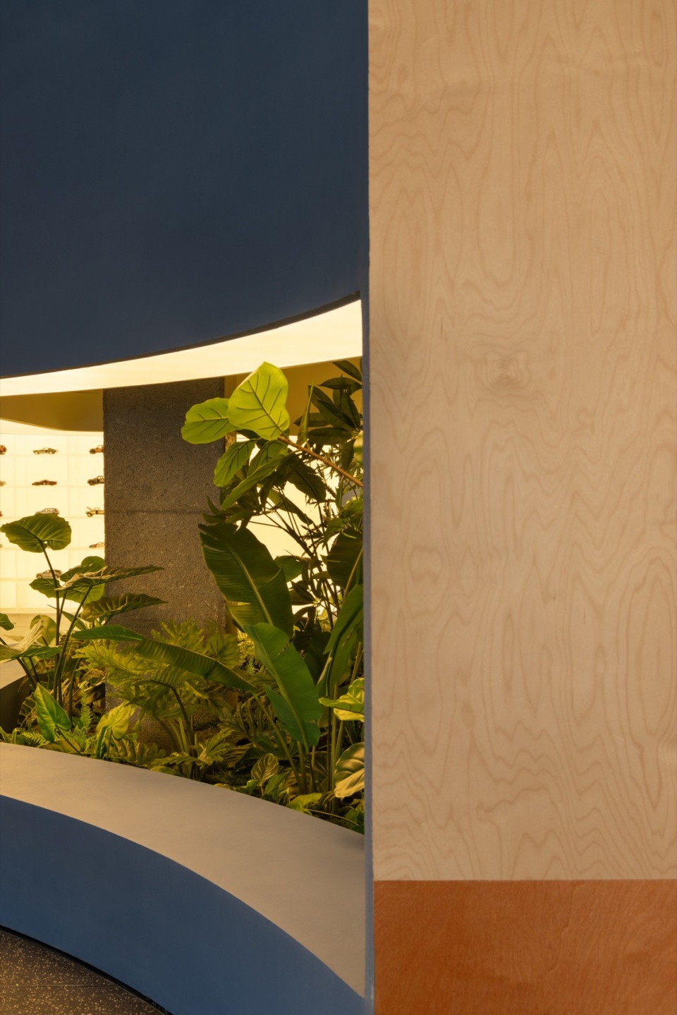 aaastand office by tra studio
