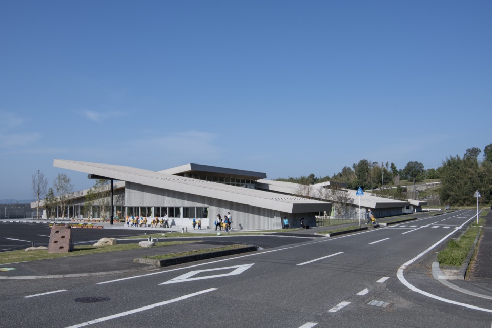 nagikko kindergarten by mount fuji architects studio