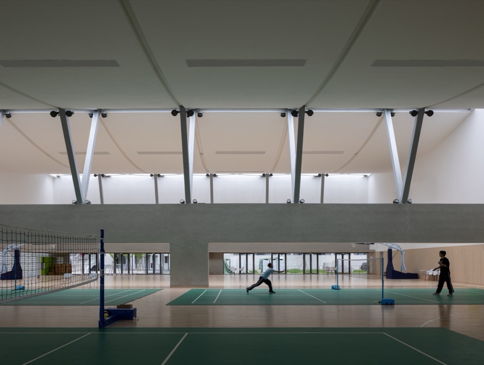 Kunshan Jinxi Senior High School by Atelier Deshaus