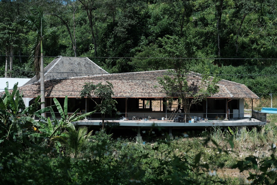 Remote Island COFFEE Rainforest Hostel