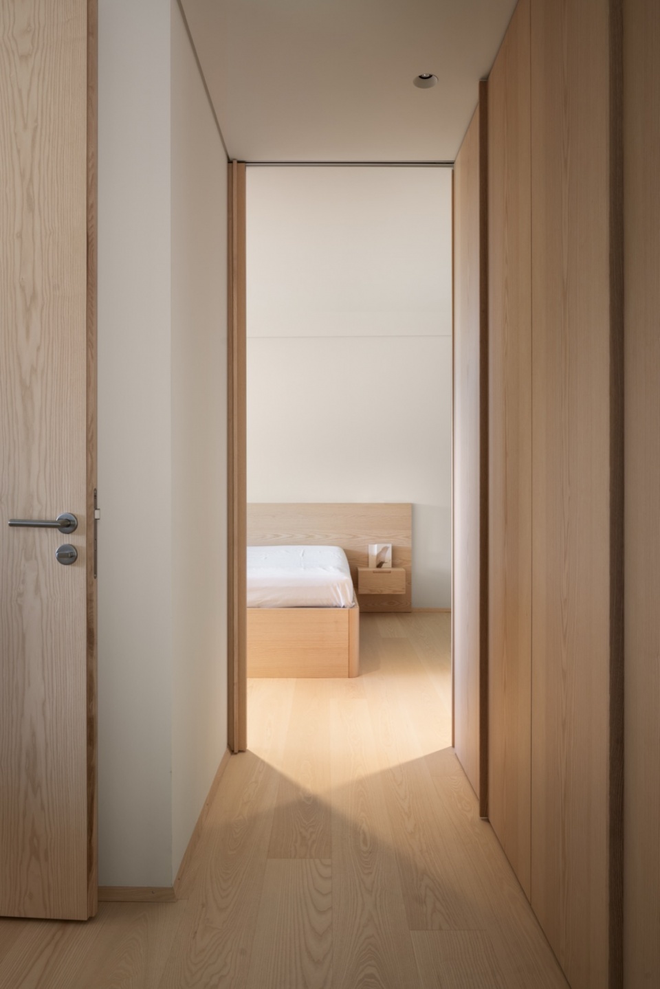 house jcm by ralph germann architectes