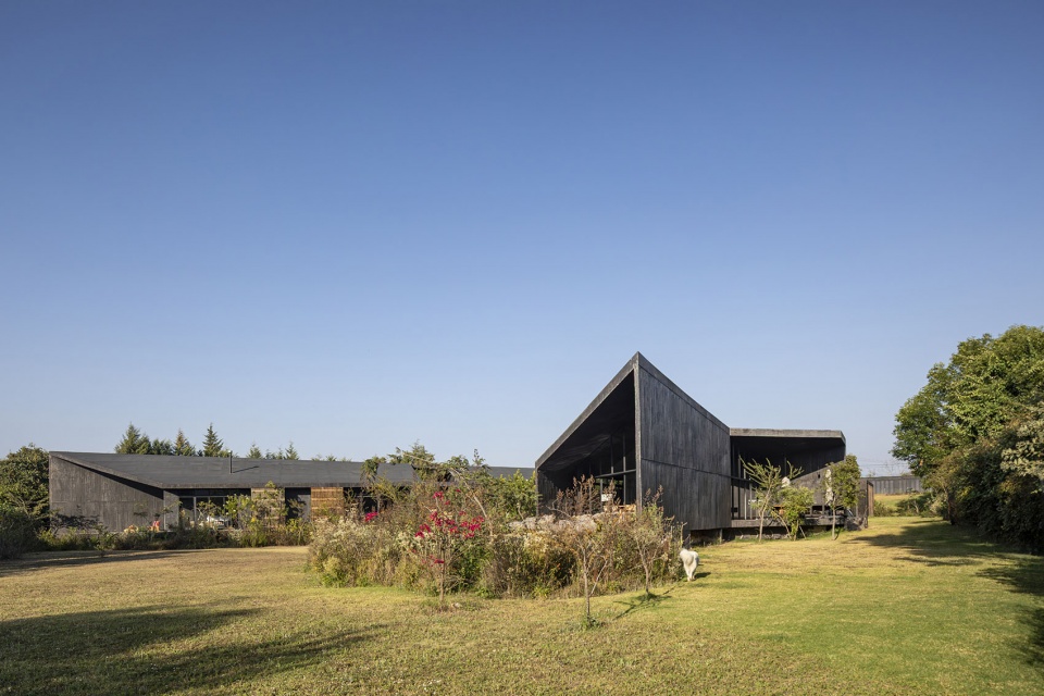 Casa Mavra 3gc