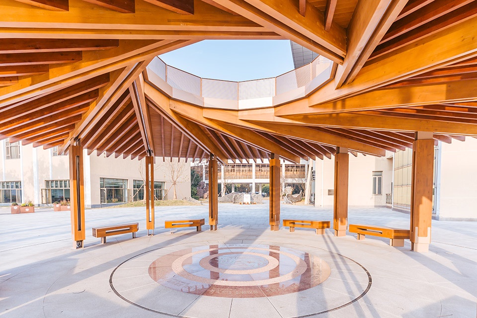 Chongming High School Alumni Pavilion