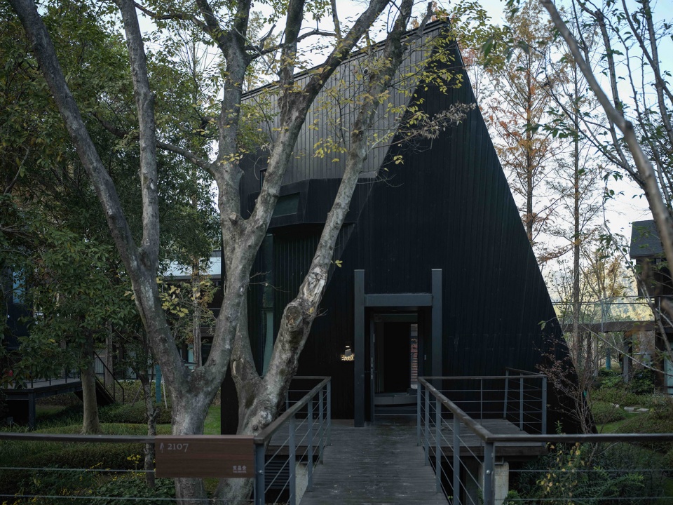 Houses of Stealth