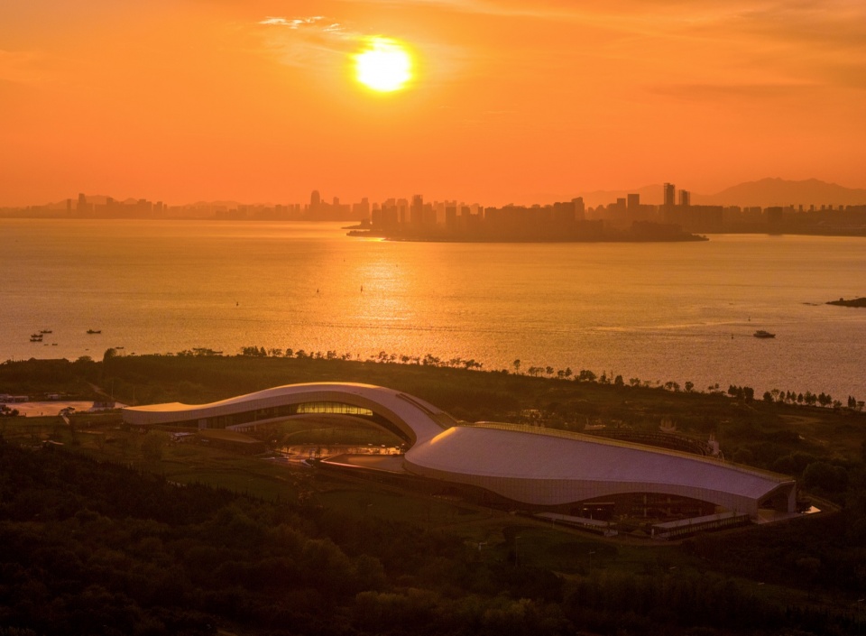 qingdao tangdao bay art center by oi architects