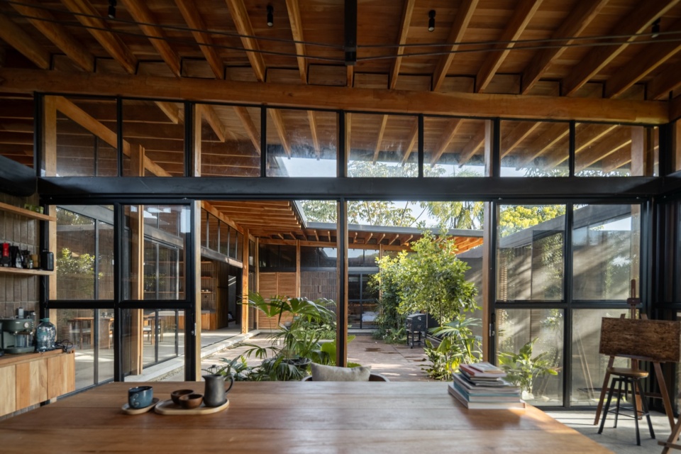 the house of time by natura futura arquitectura