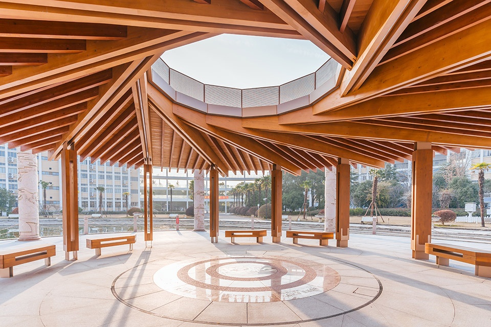 Chongming High School Alumni Pavilion