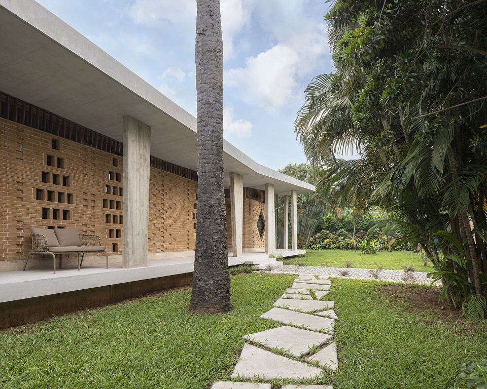 VILLA CROCODILE