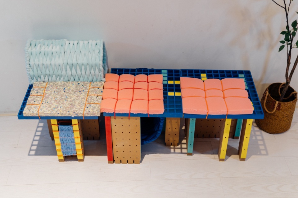 the adapter units for stray animal shelter by cable