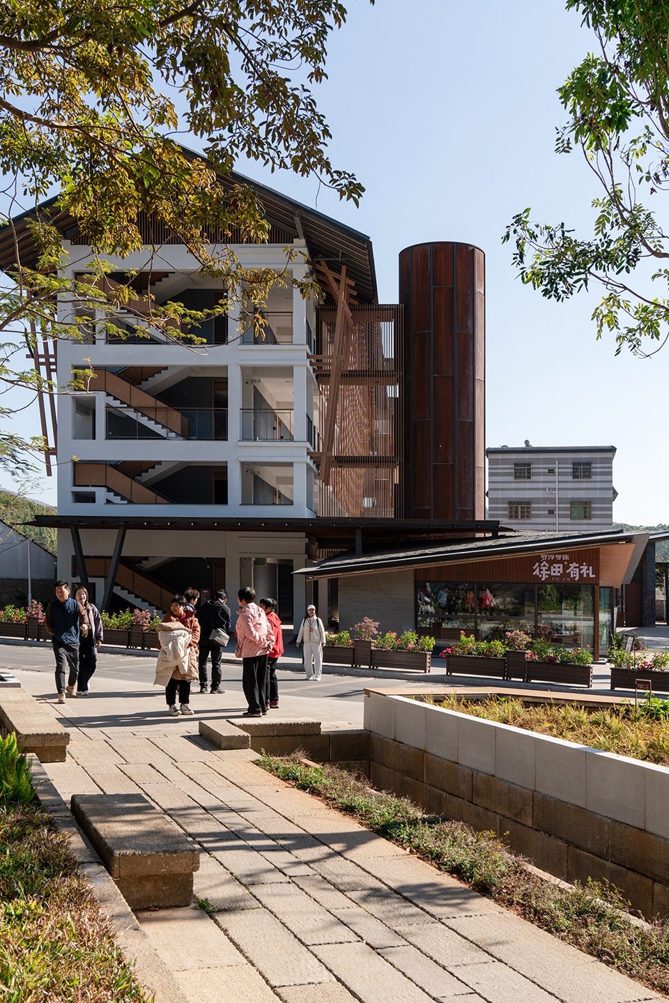 xutian village community center by line plus