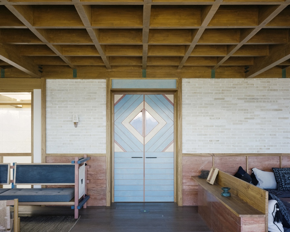kawagebo snow mountain hotel by moguang studio