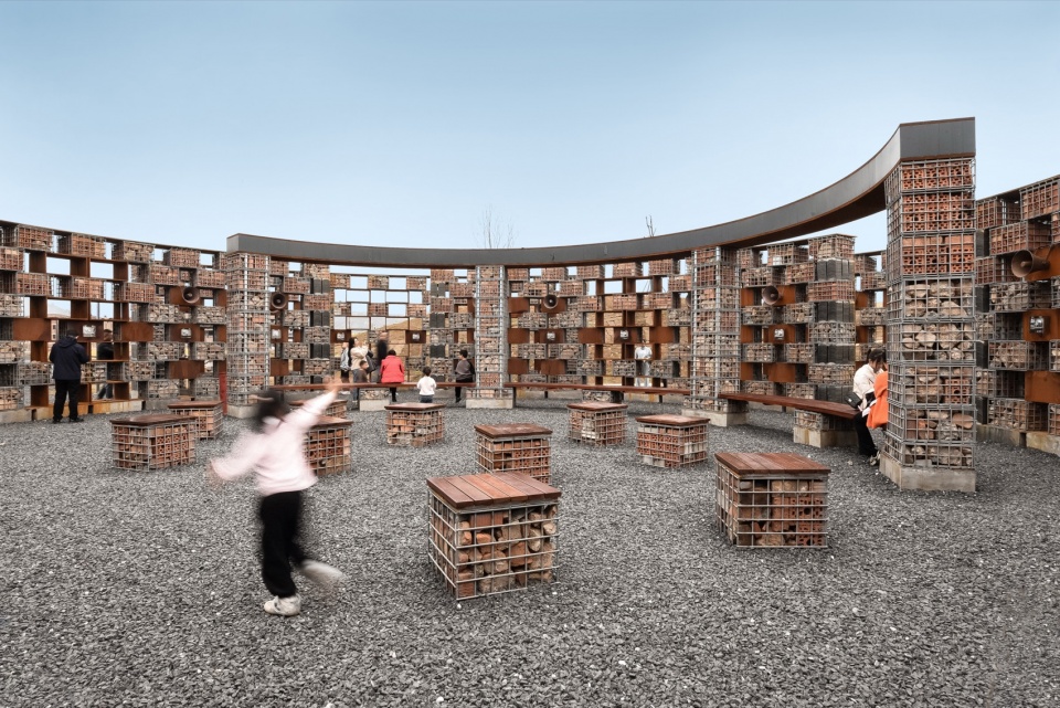 echo of the ruins by 1y architecture