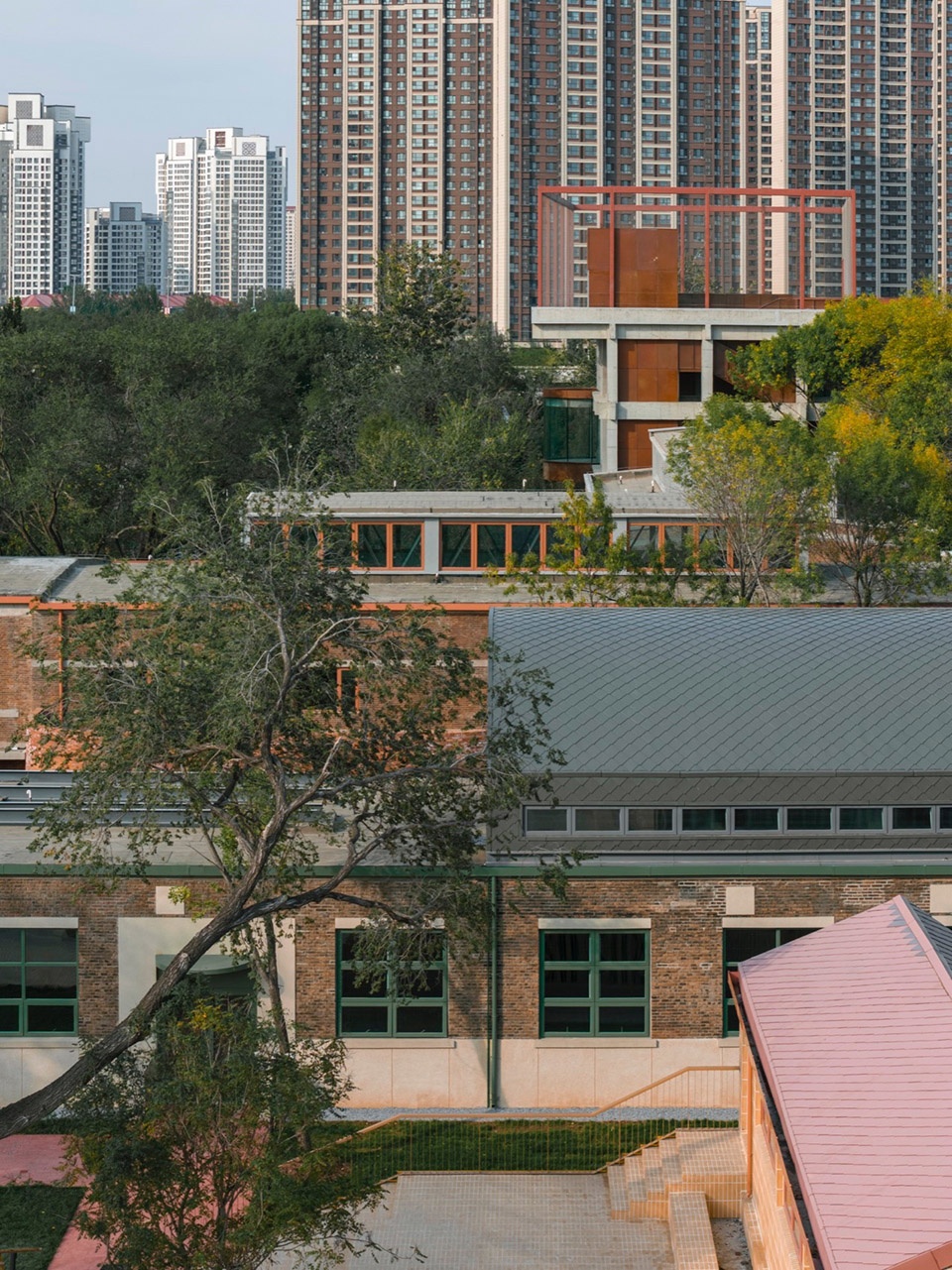 Jinyi Coordinate Design of Building 2 Tianjin First Machine Tool Plant by CM Design
