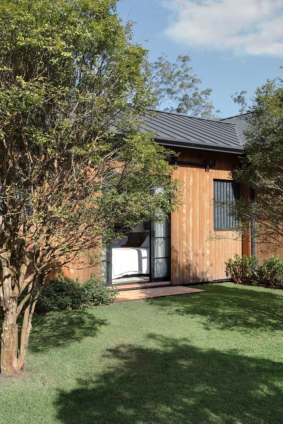 loc country house by dado castello branco arquitetura