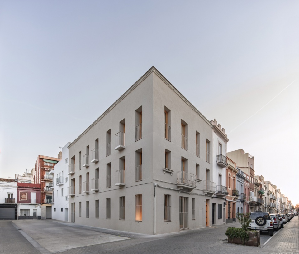 planas i casals triomf 7 by sau taller darquitectura