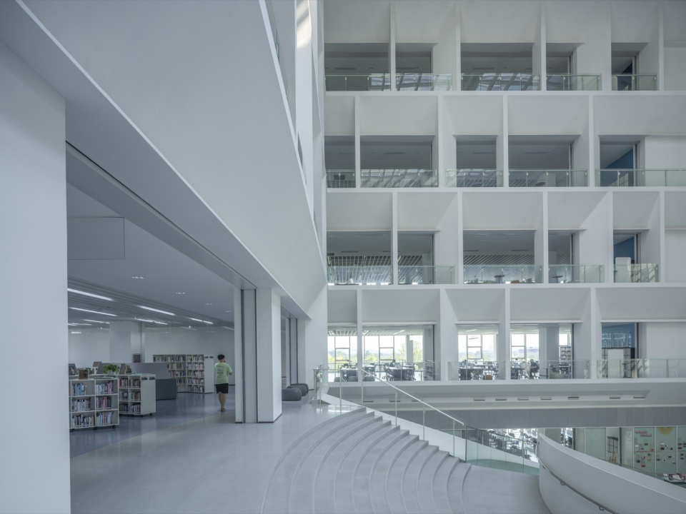 hangzhou international innovation institute of beihang university by henn