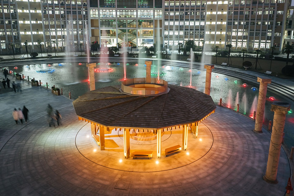 Chongming High School Alumni Pavilion