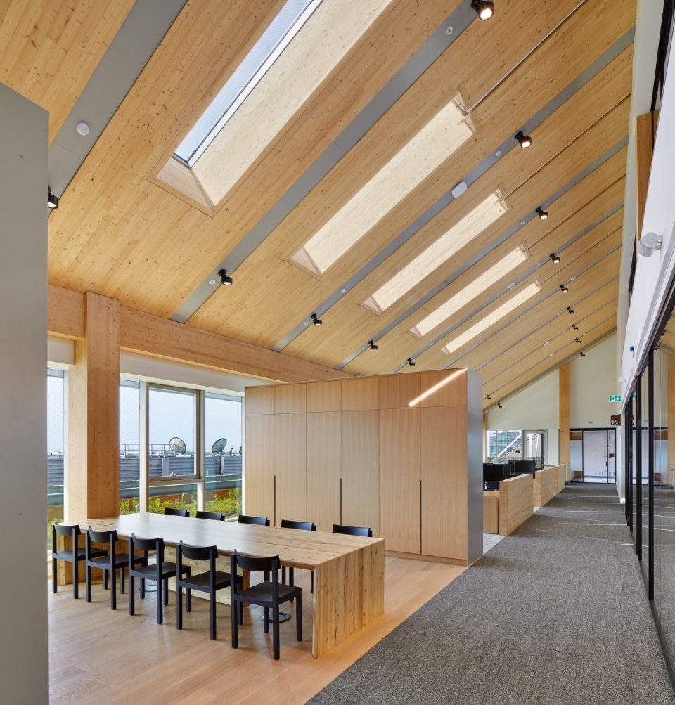 Limberlost Place by Moriyama Teshima Architects