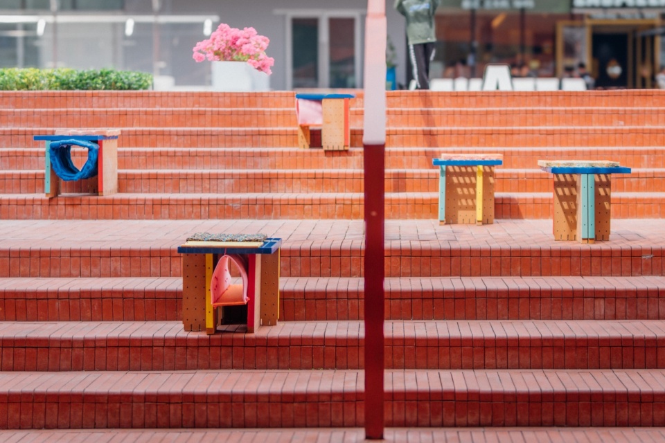the adapter units for stray animal shelter by cable