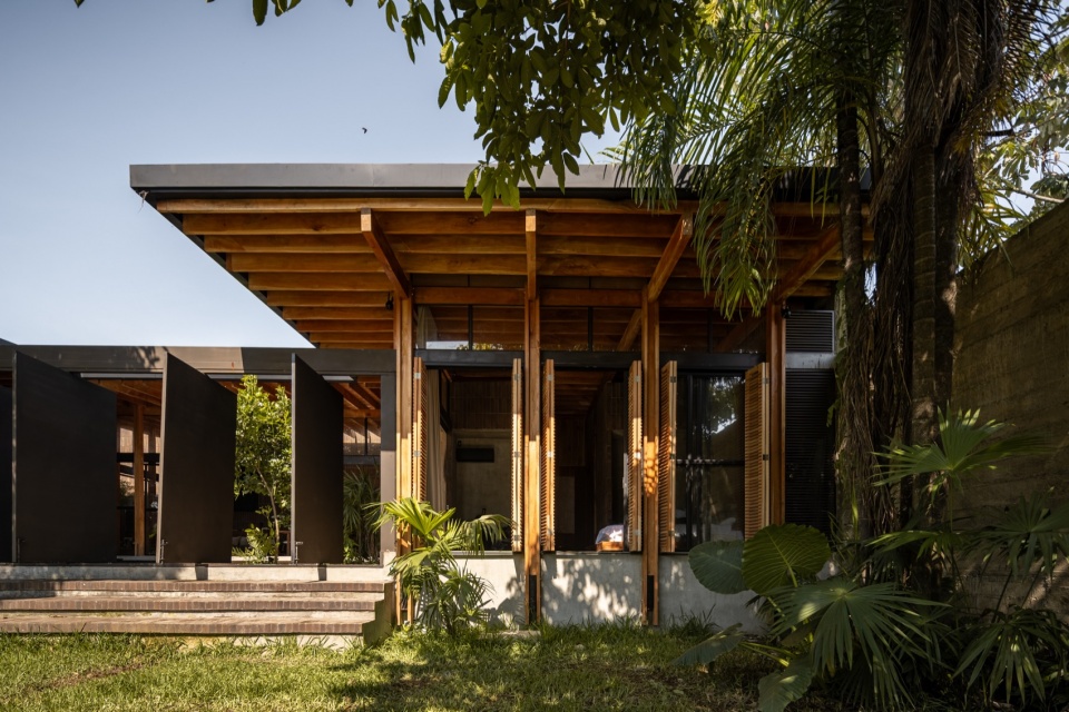 the house of time by natura futura arquitectura