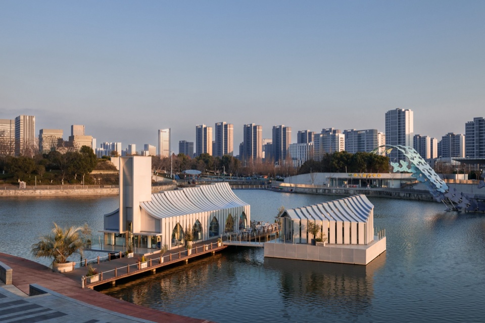 swan lake chapel by parallect design