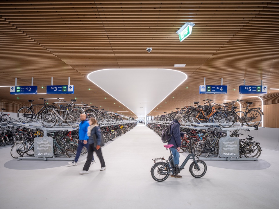 IJBOULEVARD VenhoevenCS