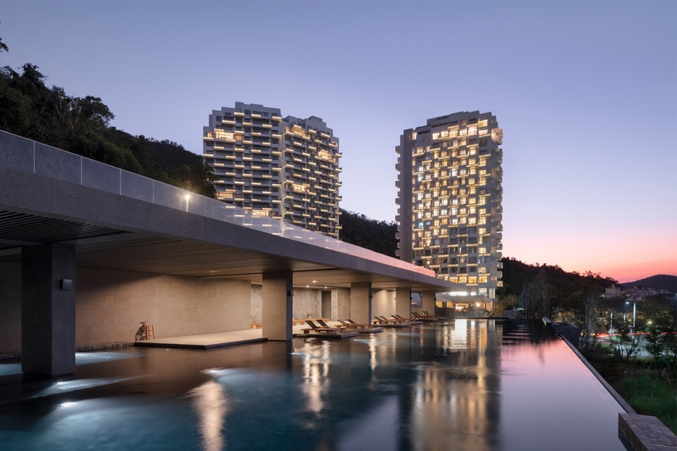 the lanshan hotel complex at aranya sanya by verse design