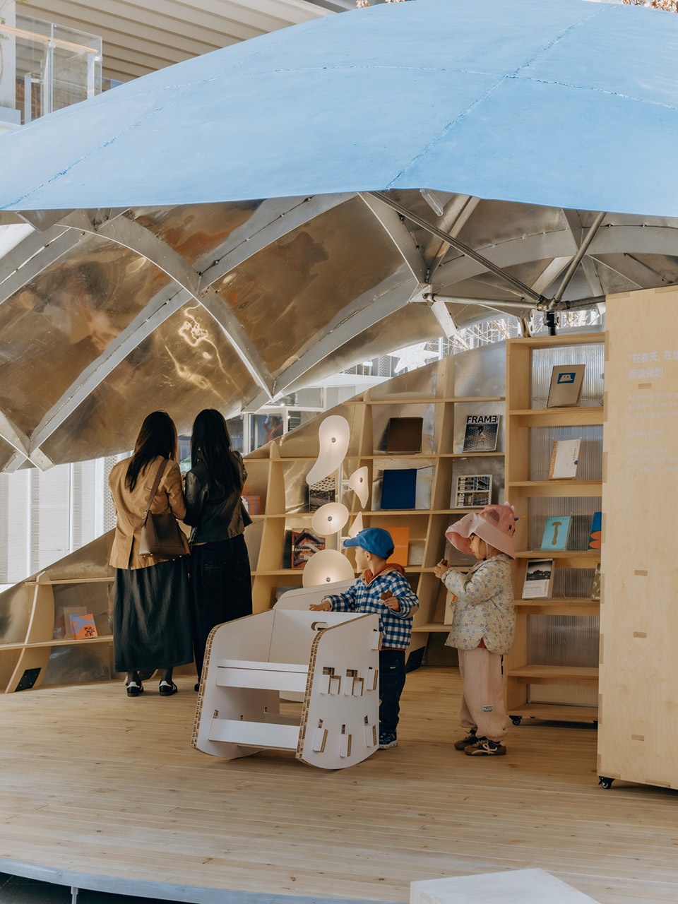Shell Book Pavilion by LUO studio