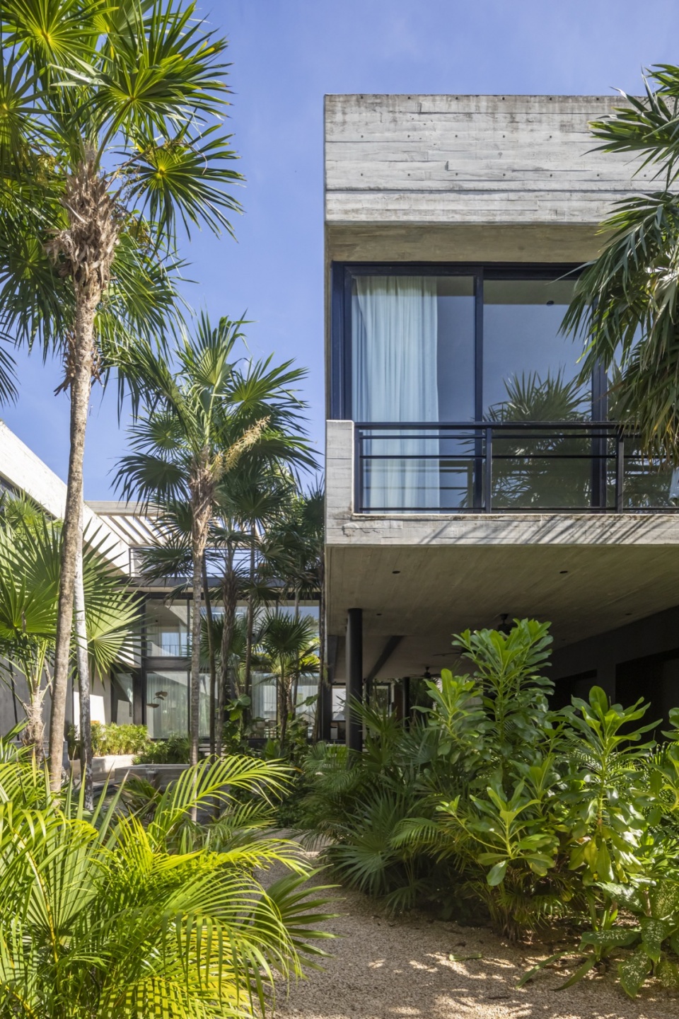 casa vihara by di frenna arquitectos