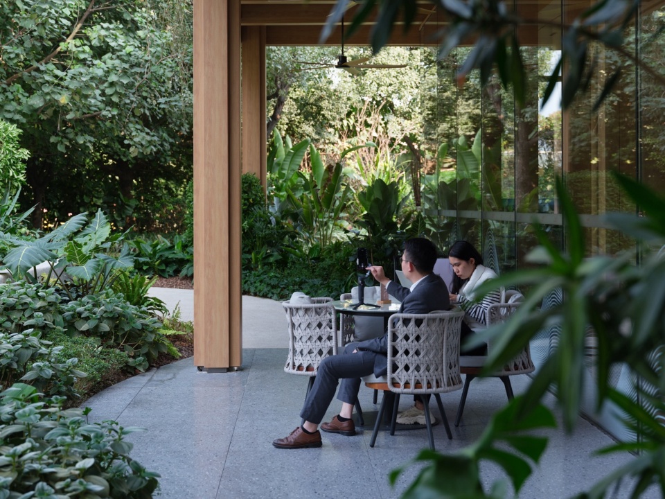 Guangzhou Huangpu New Town 101 Banyan Park by ROXin Design