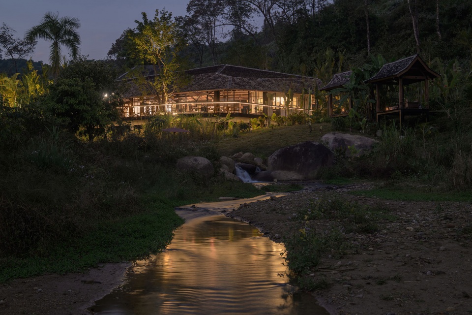 Remote Island COFFEE Rainforest Hostel