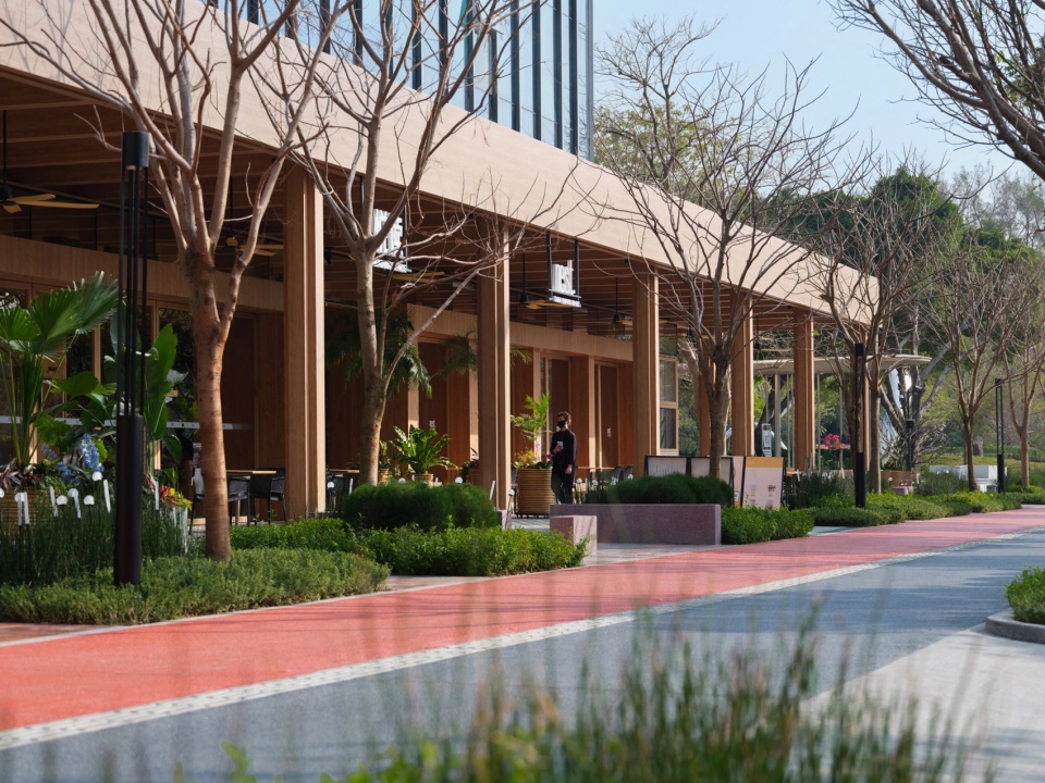 Guangzhou Huangpu New Town 101 Banyan Park by ROXin Design