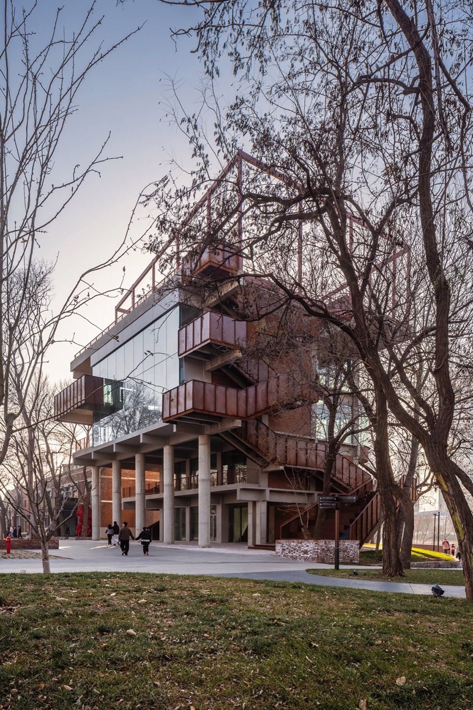 Jinyi Coordinate Design of Building 2 Tianjin First Machine Tool Plant by CM Design