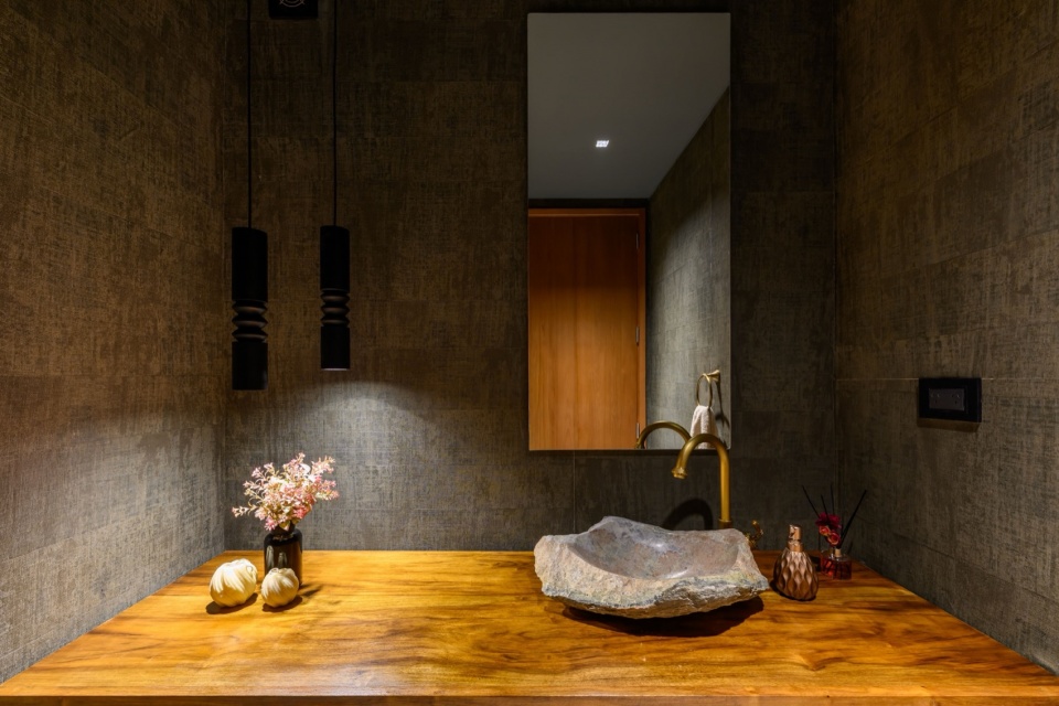 summit house by karlen clemente