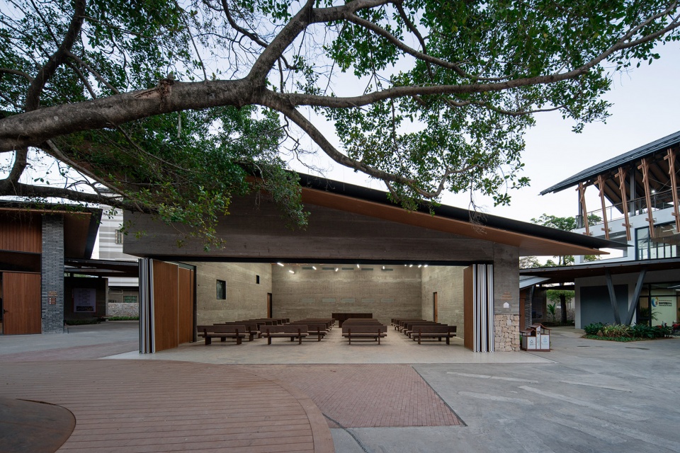 xutian village community center by line plus