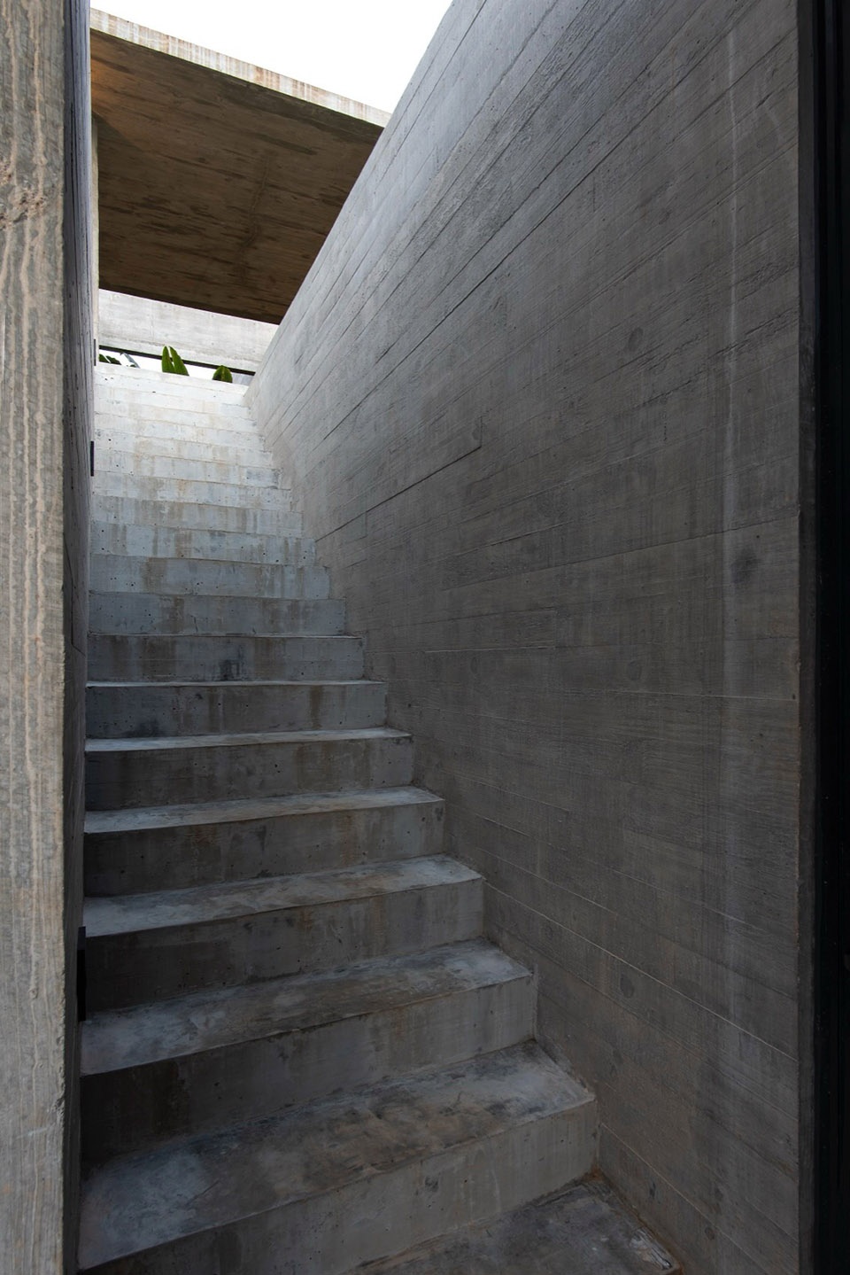 CASA PAULA by Luciano Kruk Arquitectos